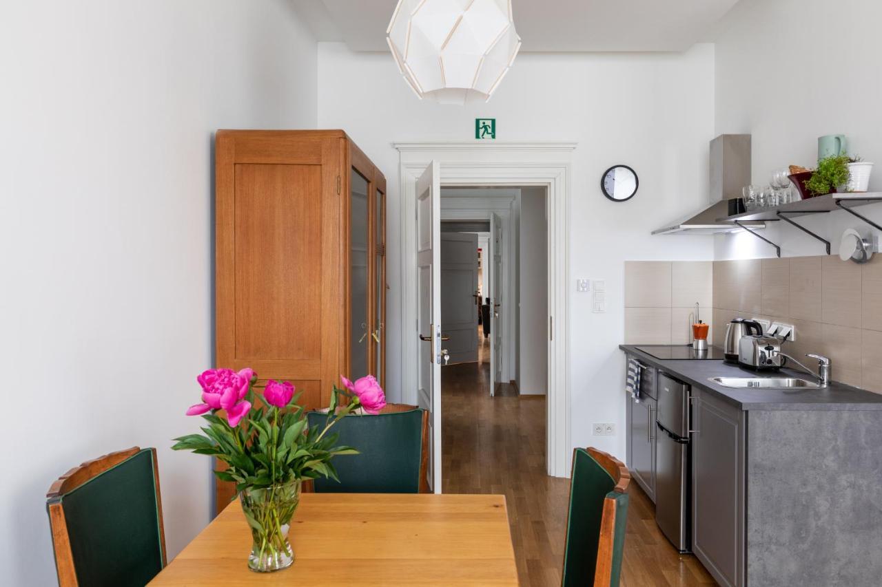 Palac Zieleniewskich Apartamenty Sw Marka 31 Krasków Eksteriør bilde